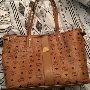 Authentic MCM medium reversible Liz tote